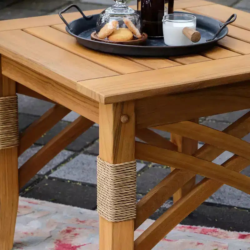 Sonoma Lane Eola 3-teiliges Outdoor-Schaukelstuhl-Set aus Teakholz mit beigefarbenen Reißverschlusskissen – wetterbeständig