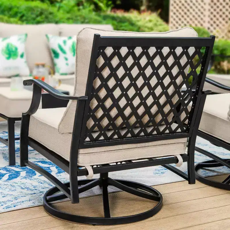 Captiva Designs 5-teiliges XL Metall-Gartenmöbel-Set, drehbare Stühle mit Gitterrückenlehne und Feuerschale, Beige