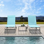 Zwei Outdoor-Loungesessel mit 1 Tisch