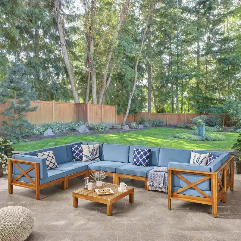 Christopher Knight Home Brava Outdoor 8-Sitzer Ecksofa-Set aus Akazienholz mit Kissen