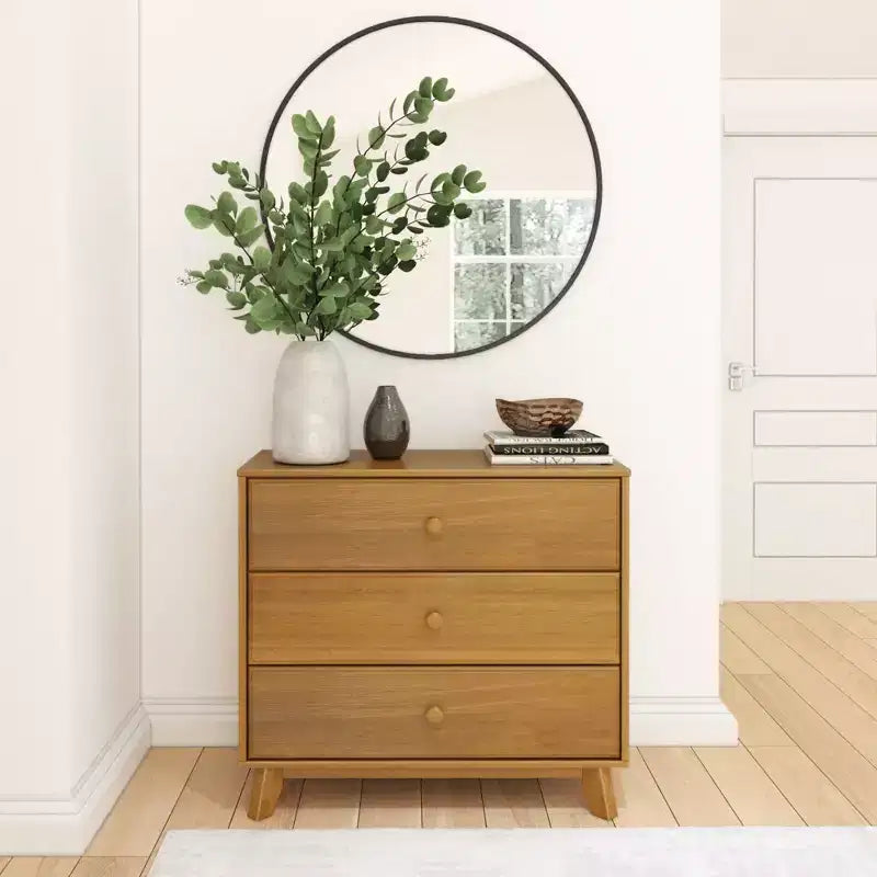 Plank+Beam Massivholz Klassische Kommode mit 3 Schubladen, kleine Schlafzimmerkommode, Schubladenkommode