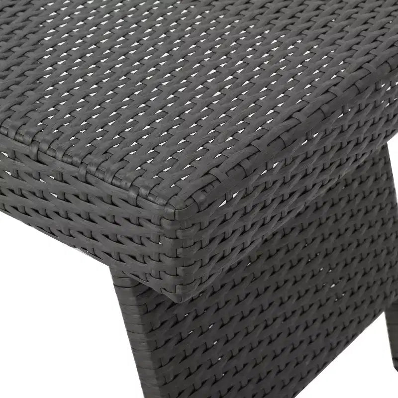 Christopher Knight Home Calvin 6-teiliges Loungeset für den Außenbereich aus Rattan und Eisen mit verstellbaren Chaiselongues und Klapptischen