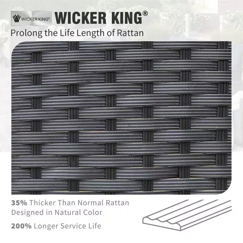 Allwetter-Gartenmöbel-Set aus HDPE für den Außenbereich mit beigen Kissen und Couchtisch