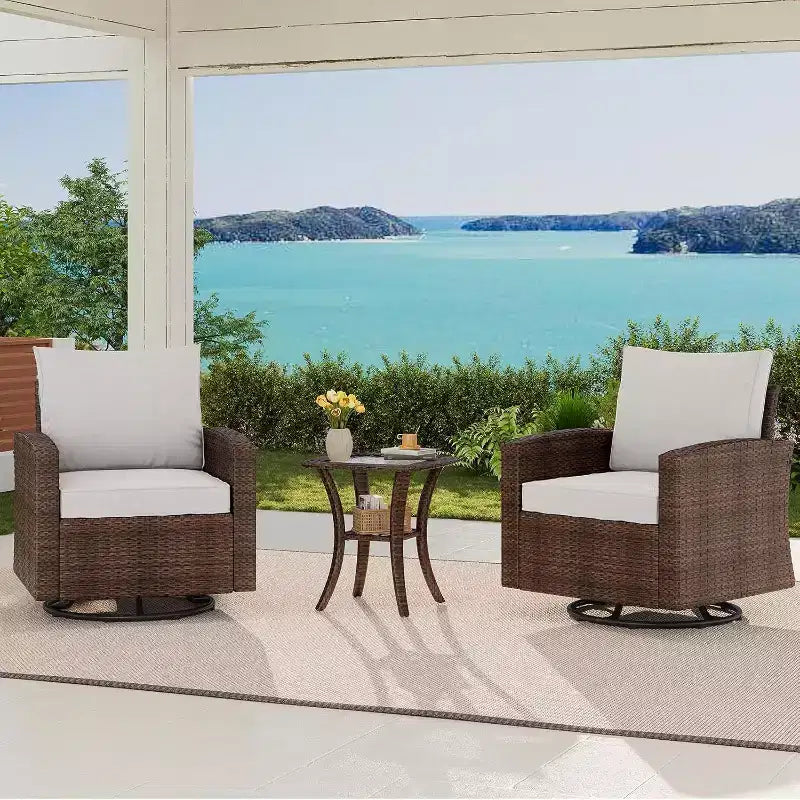 Acekool 3-teiliges Terrassenmöbel-Set aus Korbsessel, drehbar, mit Rattanseiten-Tisch und weichen Kissen, Outdoor-Drehsessel für Deck, Veranda, Pool