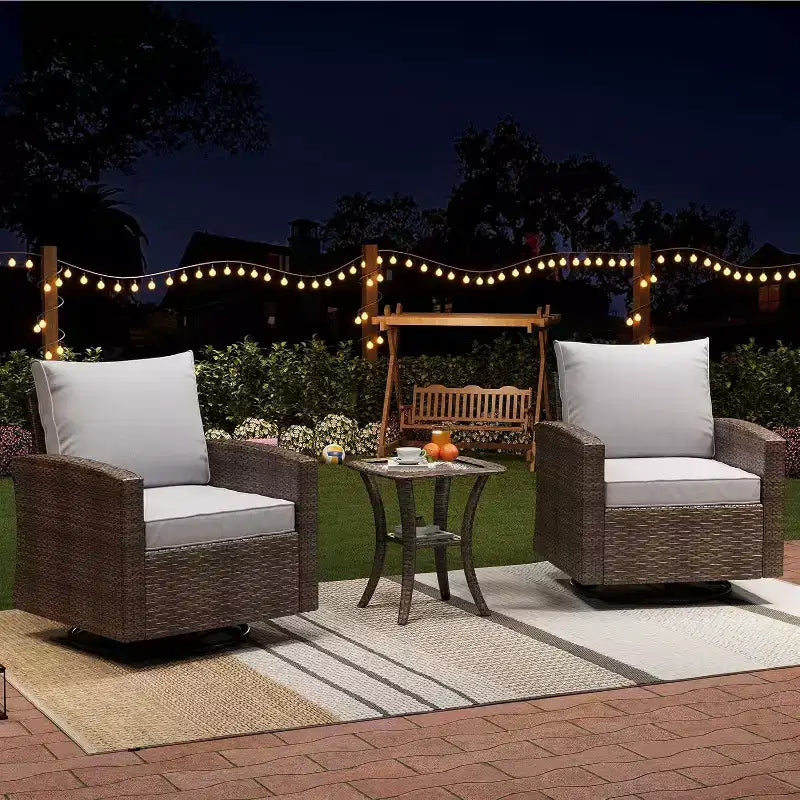 Acekool 3-teiliges Terrassenmöbel-Set aus Korbsessel, drehbar, mit Rattanseiten-Tisch und weichen Kissen, Outdoor-Drehsessel für Deck, Veranda, Pool