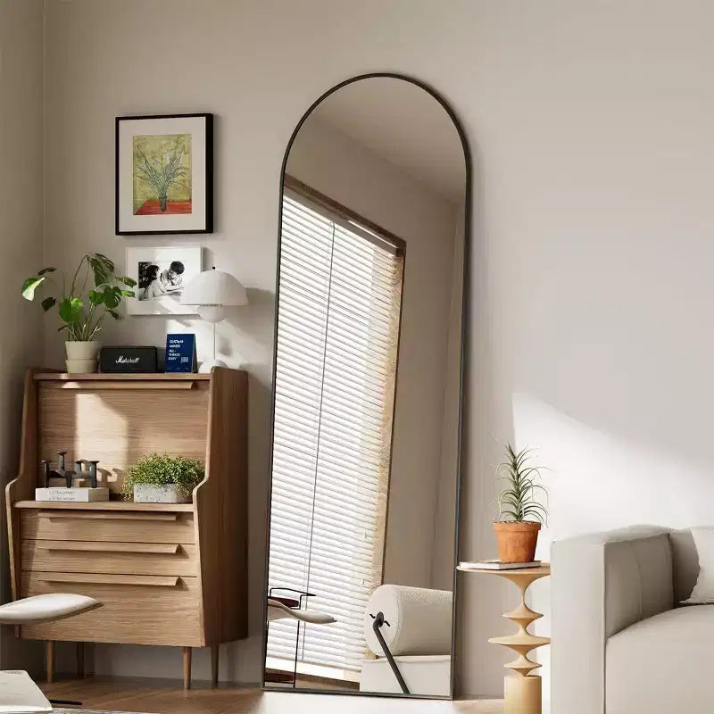 57x22 Ganzkörperspiegel, Wandspiegel zum Aufhängen oder Anlehnen, Ganzkörperspiegel mit Bogenoberteil und Ständer für Schlafzimmer, Ankleidezimmer, Schwarz