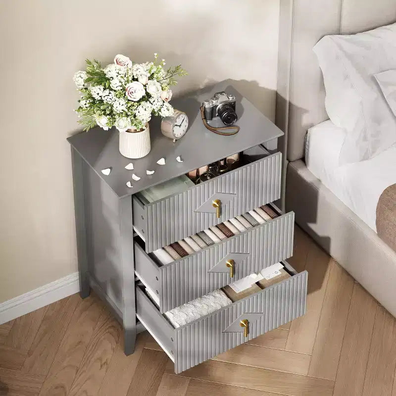 GustoWave Kommode für Schlafzimmer mit 3 Schubladen, 71 cm breite, moderne Schubladenkommode mit Metallgriffen, Schubladenorganizer aus Holz für Schlafzimmer, Wohnzimmer