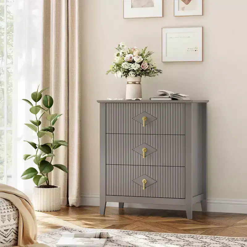GustoWave Kommode für Schlafzimmer mit 3 Schubladen, 71 cm breite, moderne Schubladenkommode mit Metallgriffen, Schubladenorganizer aus Holz für Schlafzimmer, Wohnzimmer