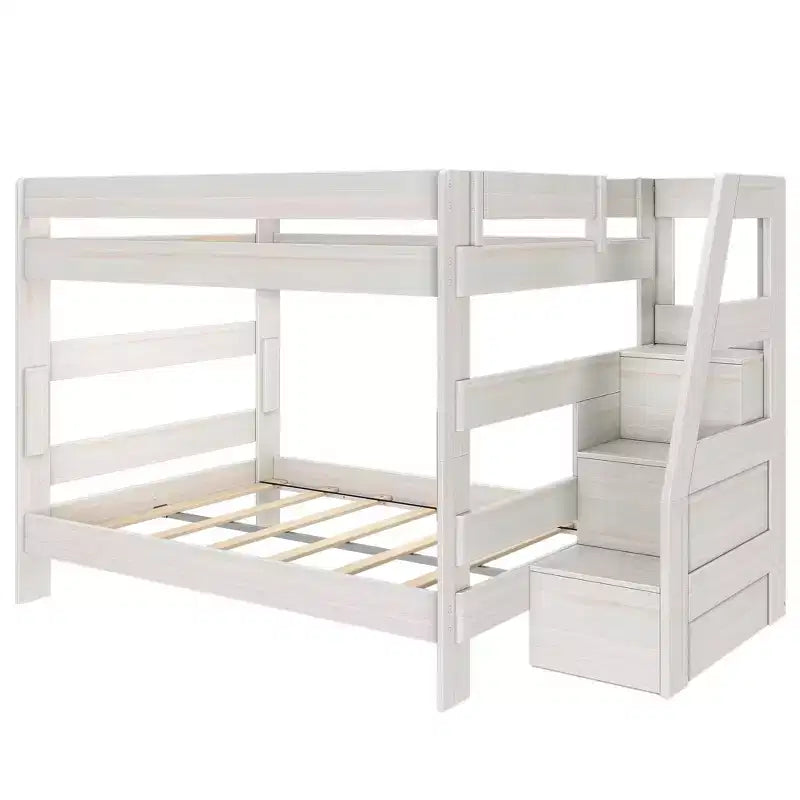 Modernes Bauernhaus Etagenbett Queen über Queen mit Treppe