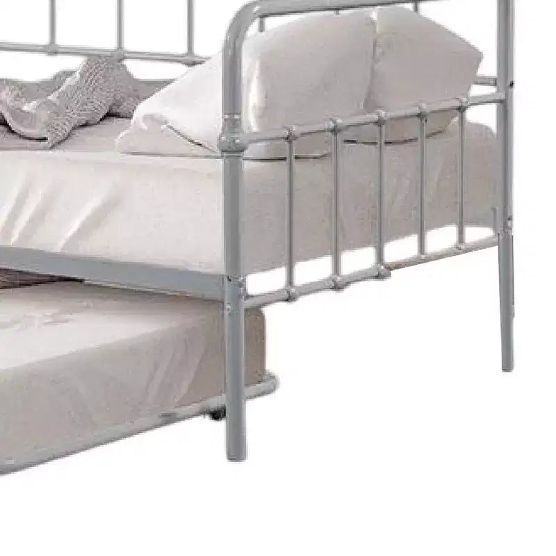 Tagesbett Royal Hampton mit Ausziehliege, klassisches, offenes Gestell aus silbernem Metall