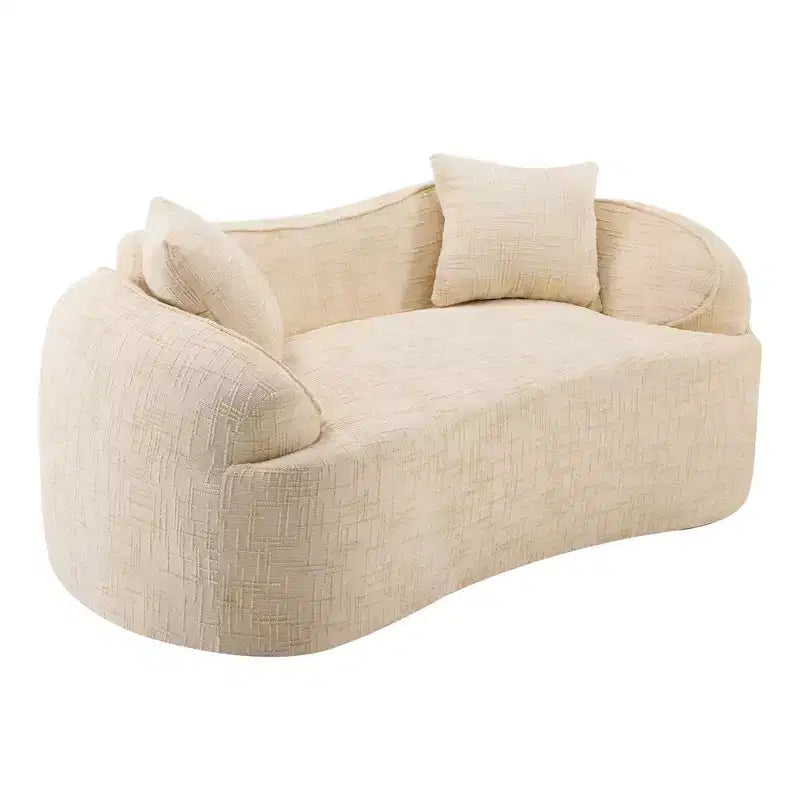 Beiges geschwungenes 2-Sitzer Sofa mit Armlehnen & 2 Kissen – Klein, perfekt für jeden Raum