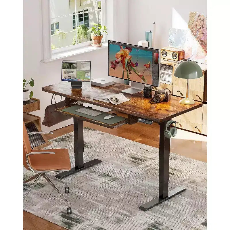 Elektrischer Stehschreibtisch, 48x24 Zoll, höhenverstellbar mit einem Höhenbereich von 27,5 bis 46,7 Zoll, 4 Speicher-Voreinstellungen, geeignet für den Einsatz in Büros und Arbeitszimmern
