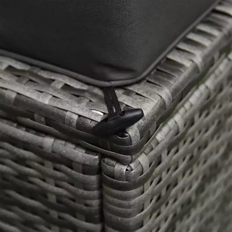 6-teiliges Terrassenmöbel-Set, Outdoor-Sitzgruppe aus Polyrattan, Allwetter-Sofa-Set mit Ottoman, Kissen und Tisch aus gehärtetem Glas