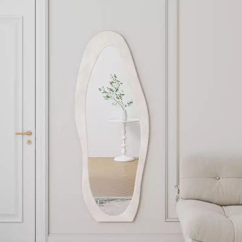 TUYOHW Flanell Irregular Wave Ganzkörperspiegel mit Aufhängeöse, Ganzkörperspiegel, Wandspiegel, Anlehnspiegel für Schlafzimmer, Wohnzimmer