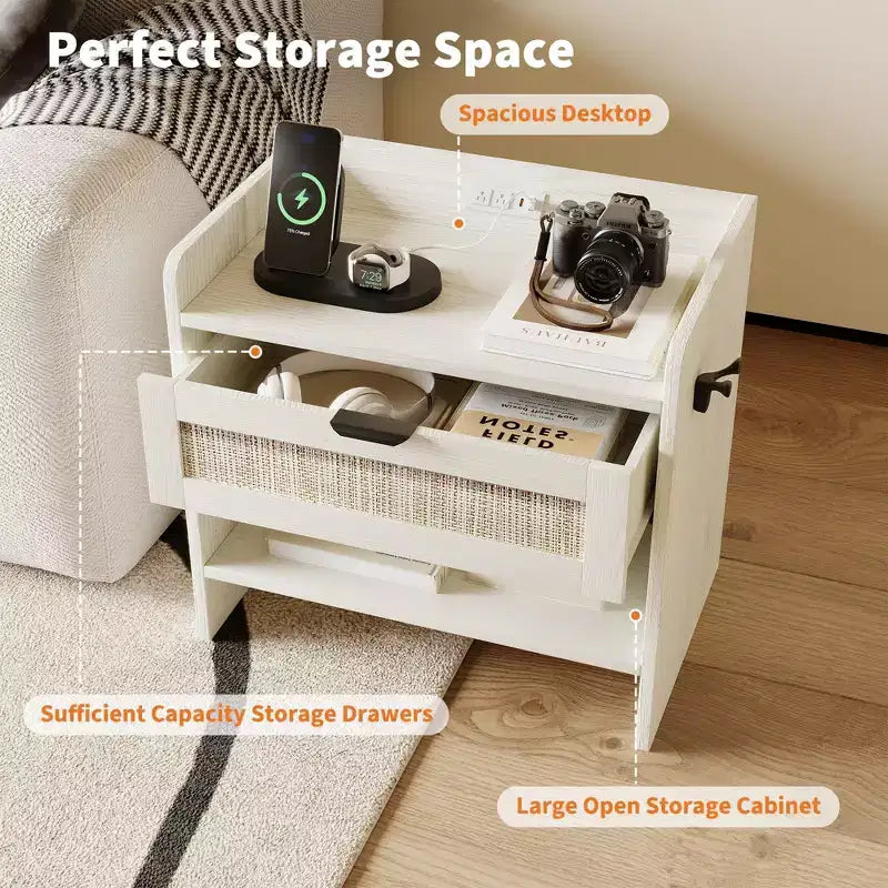 2er-Set Rattan-Nachttische mit Ladestation, Boho-Beistelltisch mit Schublade & offenem Regal für Schlafzimmer, Wohnzimmer & Büro