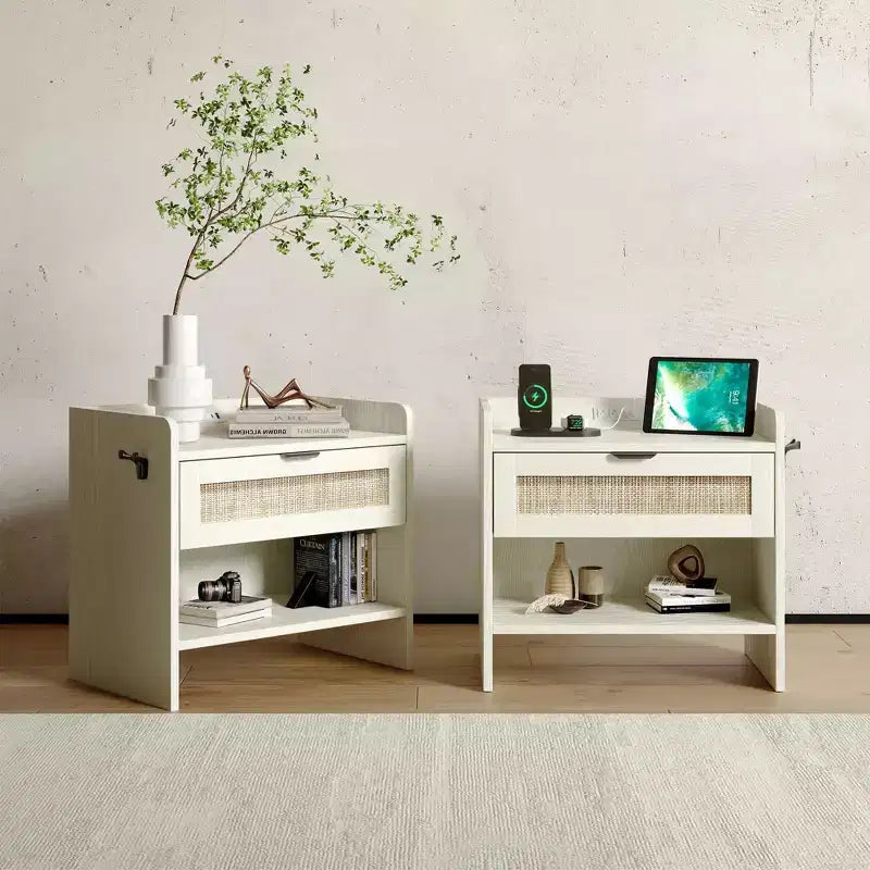 2er-Set Rattan-Nachttische mit Ladestation, Boho-Beistelltisch mit Schublade & offenem Regal für Schlafzimmer, Wohnzimmer & Büro