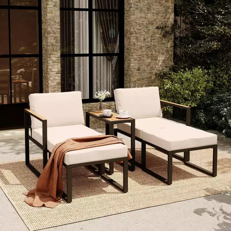 LAUSAINT HOME 5-teiliges Outdoor-Sitzgruppen-Set mit dicken Kissen, 2 Hockern und Beistelltisch