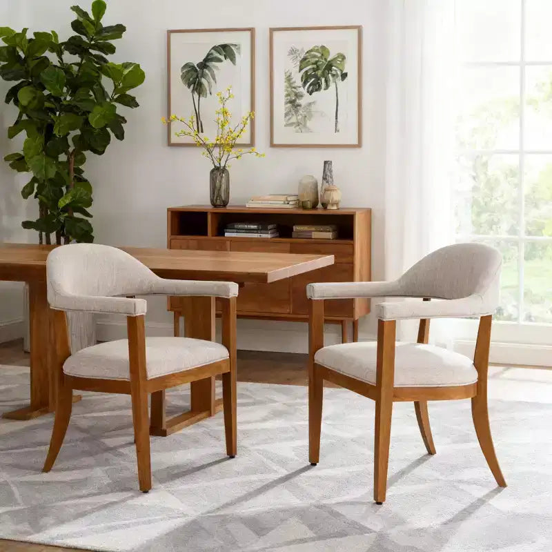 Christopher Knight Home Hoseok Moderne Esszimmerstühle aus Kautschukholz mit Armlehnen (2er-Set)