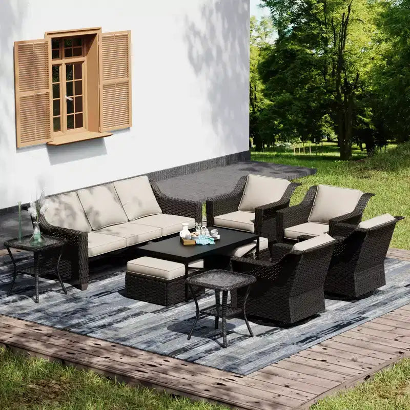 UPTIOT Premium Outdoor Collection: 3er-Sofa, 4 Schaukelstühle, 2 Tische, 2 Ottomanen & Esstisch