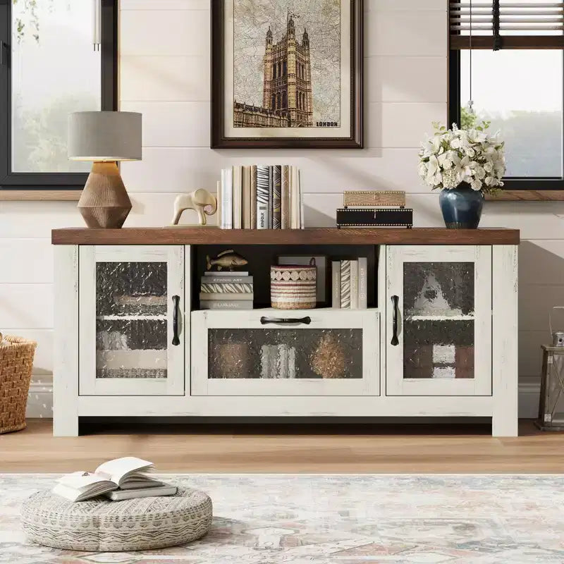55" Farmhouse TV-Schrank mit Wellenlinien-Acryltüren, Entertainment-Center für 55" Fernseher, verstellbare Einlegeböden, 136 kg Tragfähigkeit