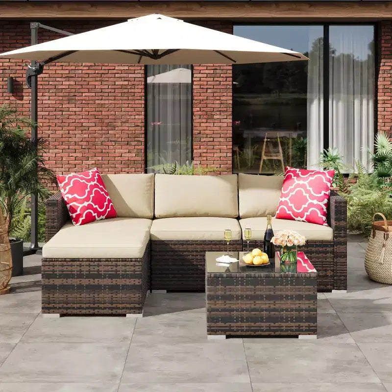 4-teiliges Terrassenmöbel-Set für den Außenbereich, Rattan-Sitzgruppe, Bistro-Gartenmöbel-Set mit 2 Stühlen, weichen Kissen, Zweisitzer-Sofa und 1 Couchtisch aus Glas