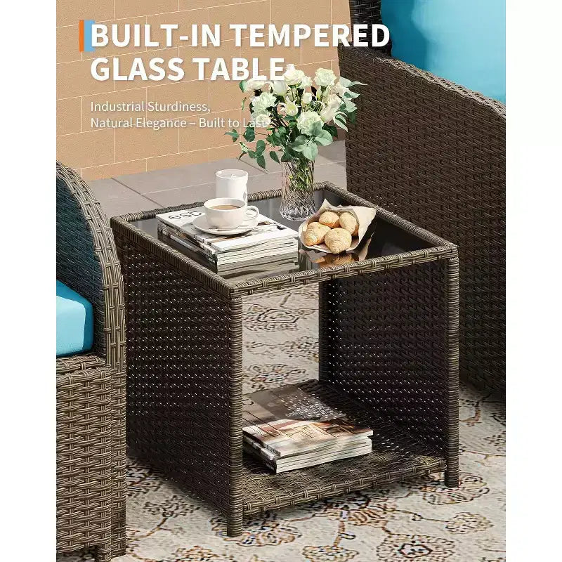 5-teiliges Outdoor-Sitzset aus PE-Rattan mit Hockern und Glasplatte für Terrasse, Garten, Balkon