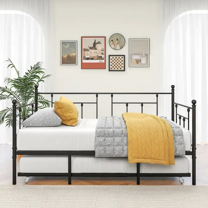 Black Metal Twin Size Daybed with Pull-Out Trundle for 1–2 Person