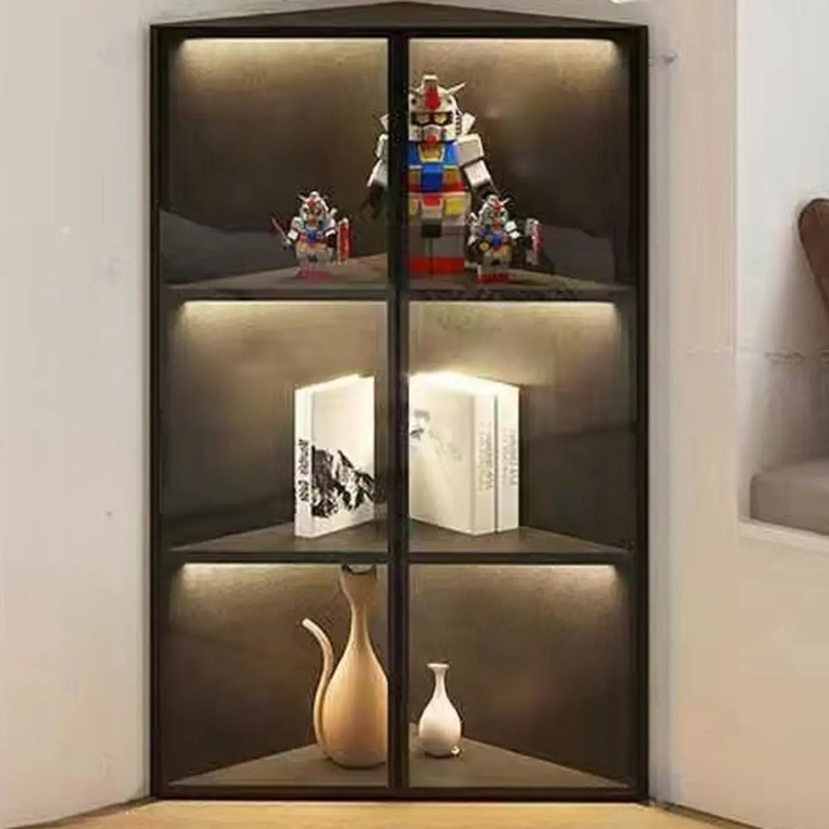 Modernes graues Eck-Standregal aus Metall und Holz mit Glastür