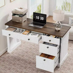 Geriffelter Home-Office-Schreibtisch mit Stauraum, 137 cm moderner Chefschreibtisch mit Ladestation, Computer-Schreibtisch aus Holz mit Aktenschubladen für das Arbeitszimmer