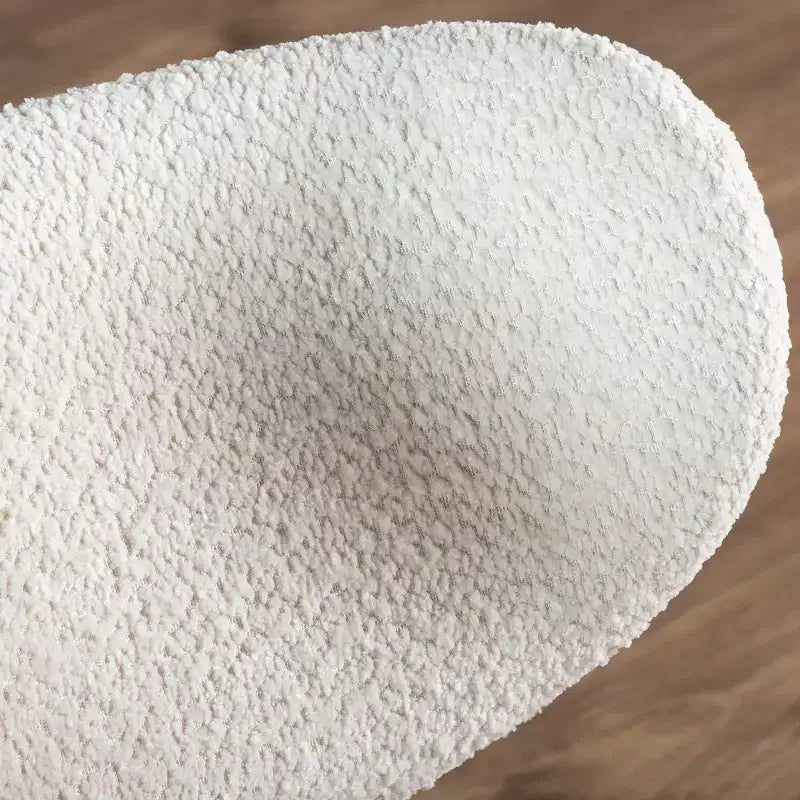HOMES: Inside + Out River Run Mid-Century Modern Wingback Bouclé Akzentstuhl Walnuss