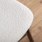 HOMES: Inside + Out River Run Mid-Century Modern Wingback Bouclé Akzentstuhl Walnuss