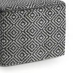 Laurene quadratischer Pouf aus gewebtem PET-Polyester Grau/Weiß – WyndenHall