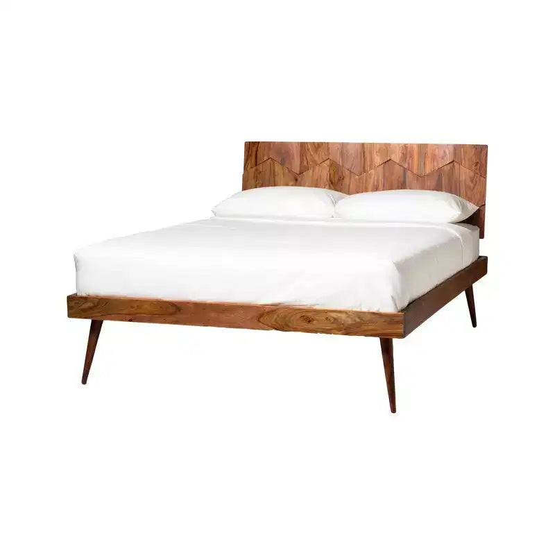 Queen Armand Bett Braun - Erlenbucht: Mid-Century-Stil, Plattformdesign, Kopfteil aus Holz, kein Boxspringbett erforderlich
