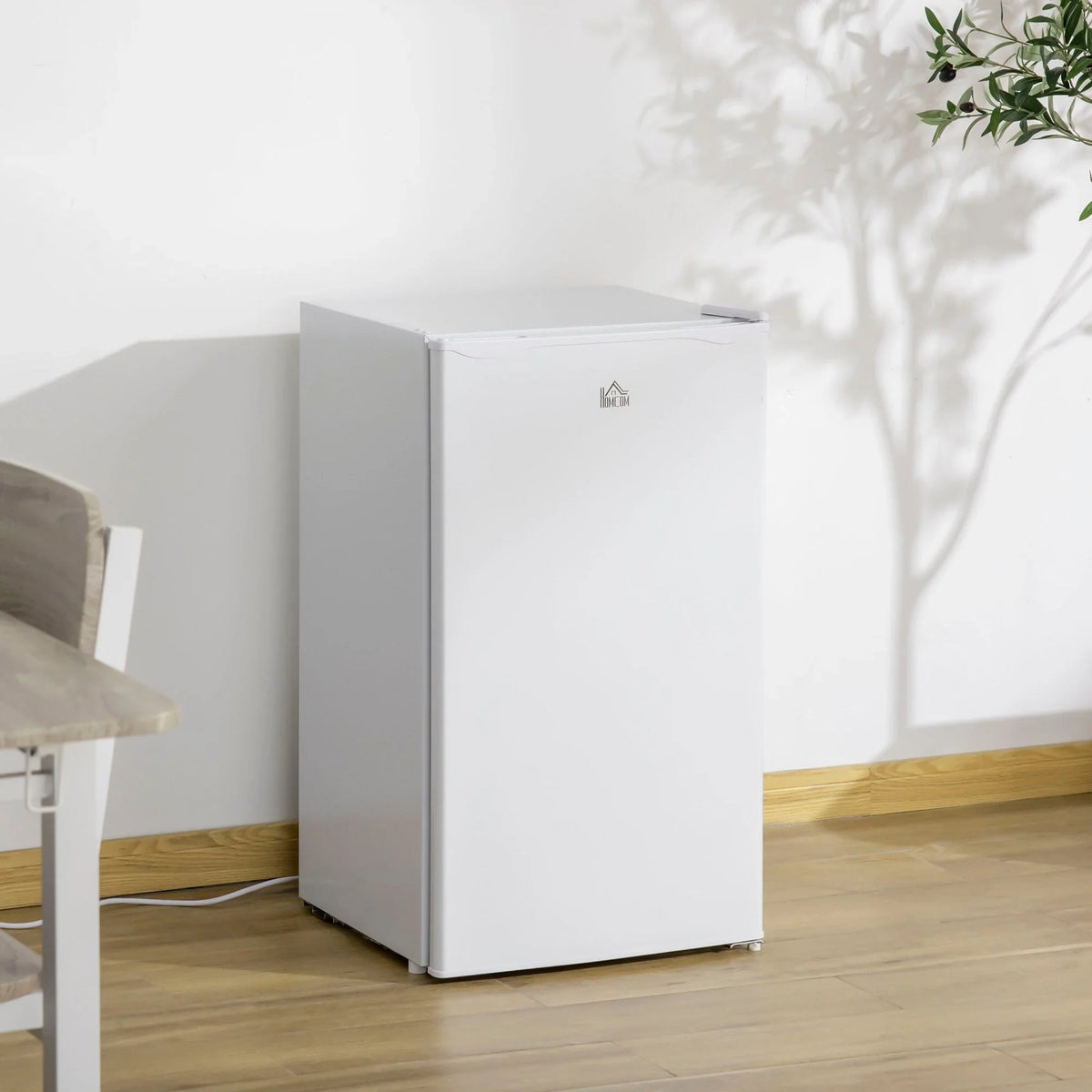 HOMCOM 90L Mini-Kühlschrank mit Gefrierfach, Kompakter Kühlschrank mit einer Tür und einstellbarem Thermostat für Schlafzimmer