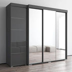 Drei-Spiegel-Kleiderschrank