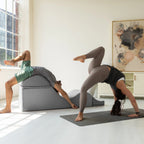 Avana Kami umwandelbare Chaise / Yoga & Massage – 2-in-1-Ottomane mit verdeckter ausklappbarer Yoga-Liege, Microvelvet – N/A