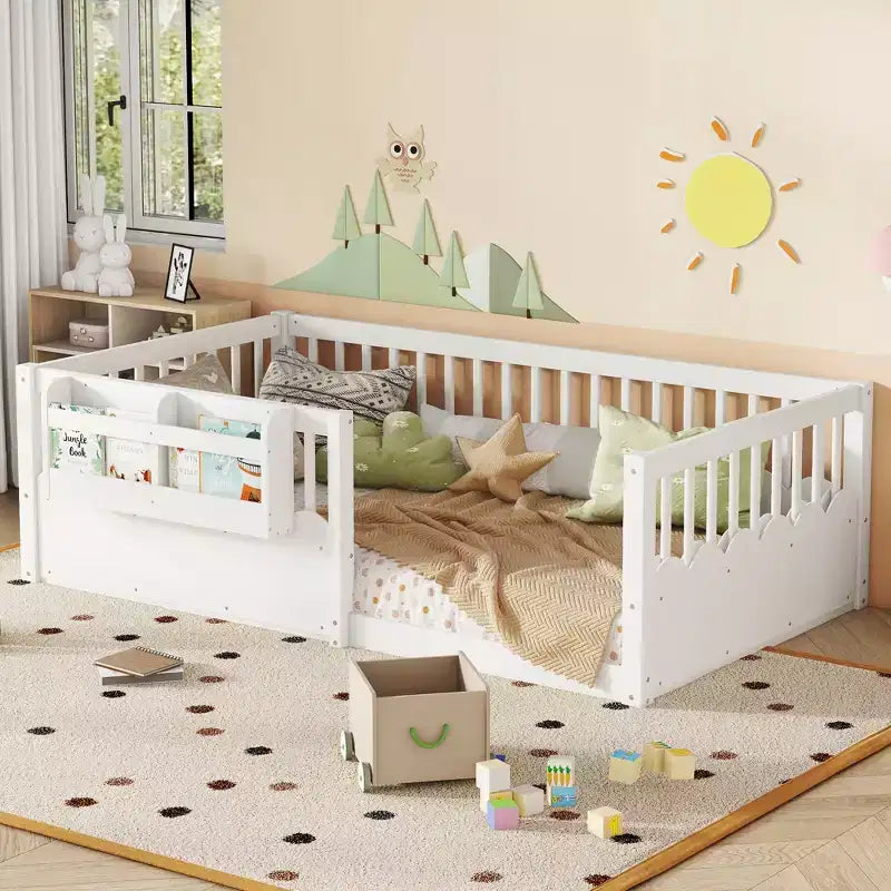 Bellemave Kinder-Bodenbett mit erhöhtem Zaun und Bücherregal, hölzernes Montessori-Bettgestell in Twin-Größe für Mädchen und Jungen