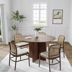 PexFix 45 x 45 runder Esstisch aus Massivholz mit Walnuss-Finish und eleganten gewölbten Beinen für moderne Esszimmer & Küchen