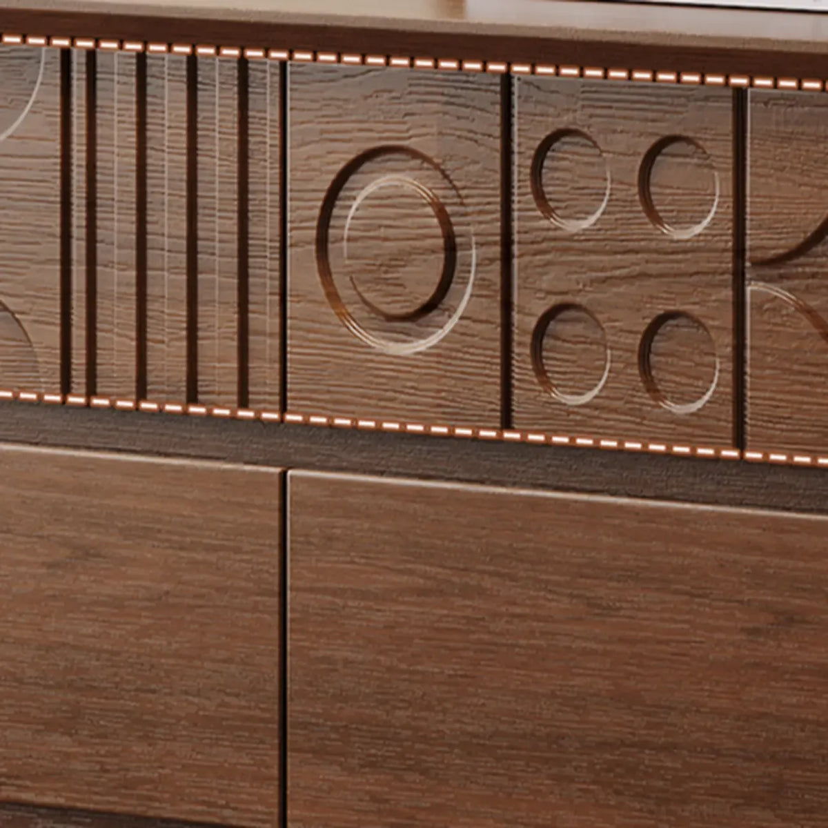 Art-déco-inspirierte Holzkommode mit geometrischen Schnitzereien