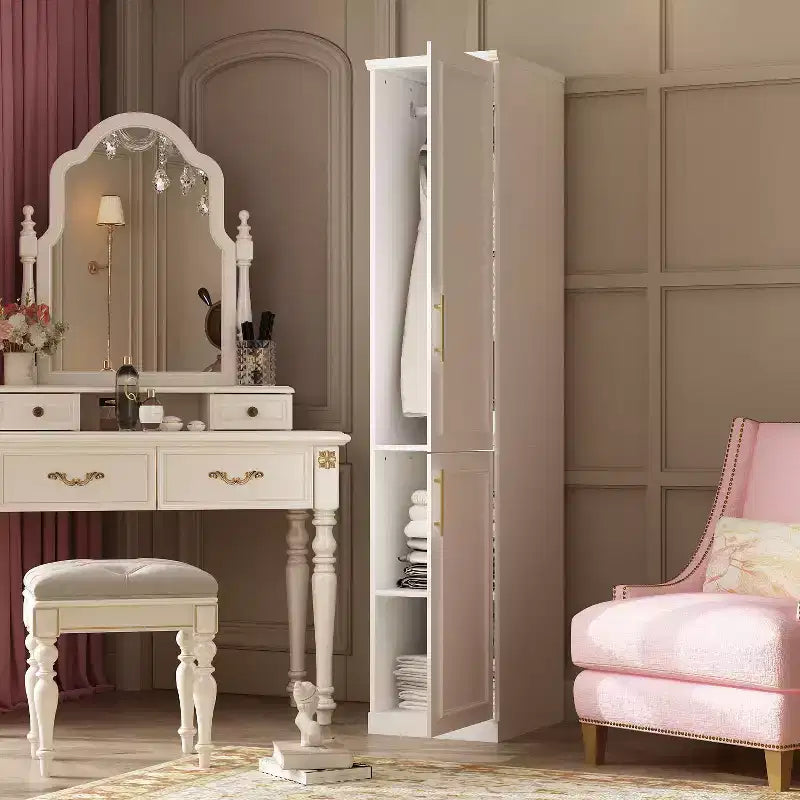 Famapy Luxe Weißer modularer Kleiderschrank mit goldener Hardware: Kassettentüren + gemischtes Türdesign Eleganter maßgeschneiderter Kleiderschrank für Schlafzimmer