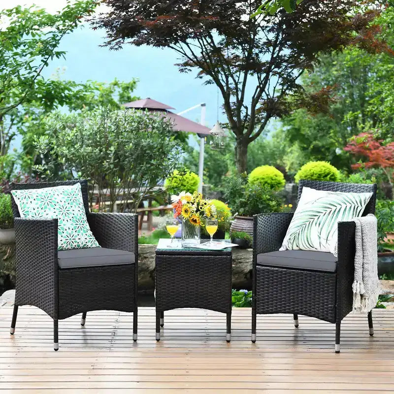 Costway Outdoor 3-teiliges PE Rattan Lounge Set mit Stühlen und Couchtisch für den Garten