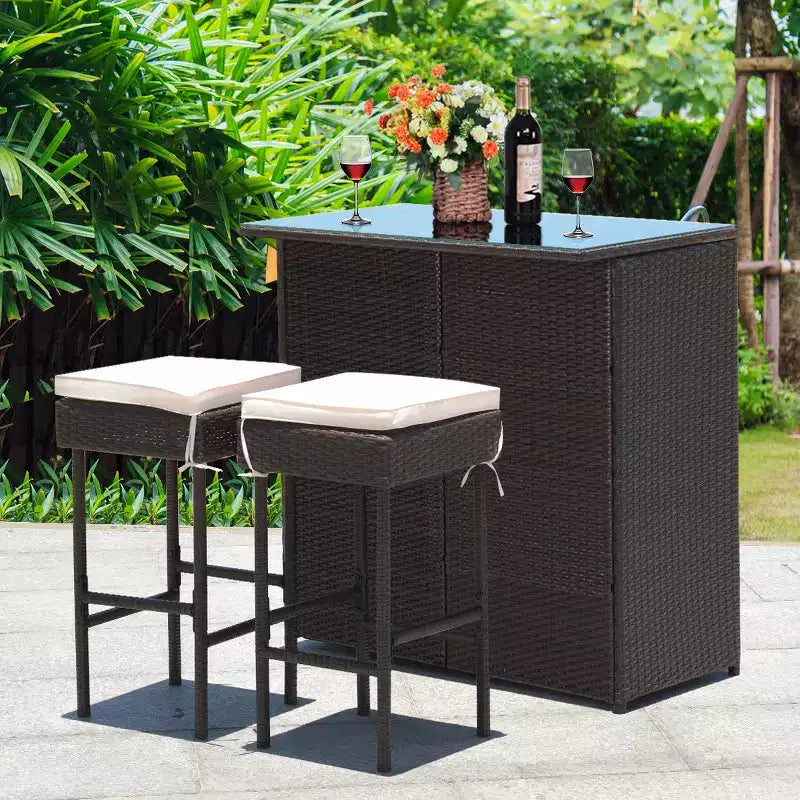 Costway 3-teiliges Terrassen-Rattan-Bartisch-Set mit Barhockern und gepolsterten Stühlen für den Garten