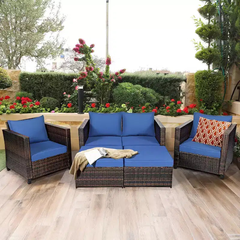 Costway 5-teiliges Terrassenmöbel-Set aus Rattan, Loveseat Sofa, Ottomane, gepolstert, Rot/Weiß