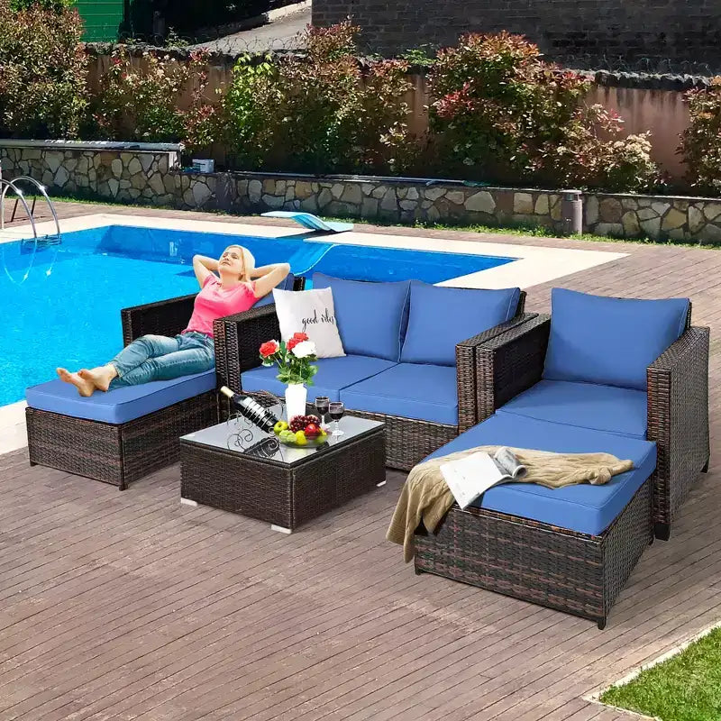 Costway 5-teiliges Terrassenmöbel-Set aus Rattan, Loveseat Sofa, Ottomane, gepolstert, Rot/Weiß