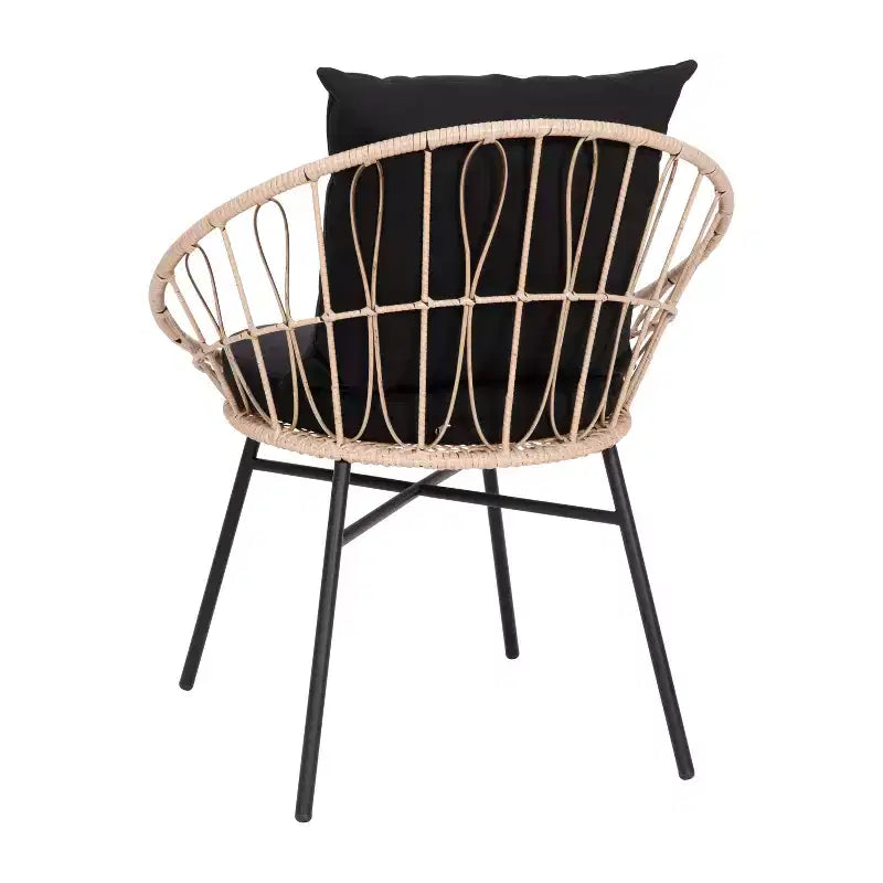 Merrick Lane 3-teiliges Terrassen-Set mit Seil-Rattan-Stühlen, passendem Beistelltisch mit Glasplatte und Kissen für den Innen- und Außenbereich