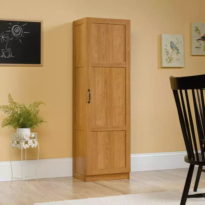 Vorratskammer-Schrank – Highland Oak, traditioneller Stil, 3 verstellbare Einlegeböden