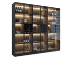 Minimalistisches Weinschrankregal aus schwarzem Holz mit Glastür