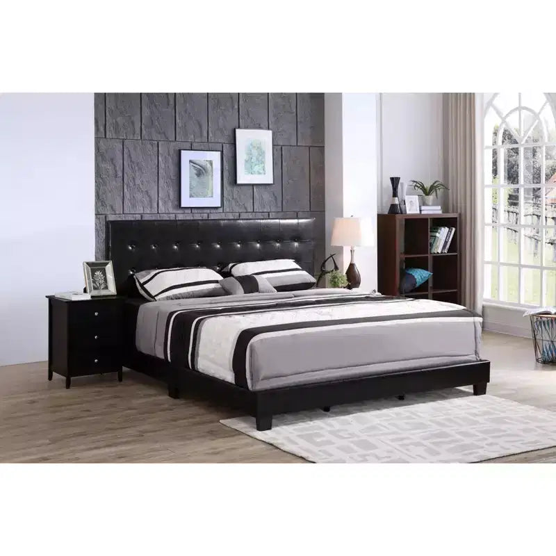 Passion Furniture Caldwell Queen-Paneelbett