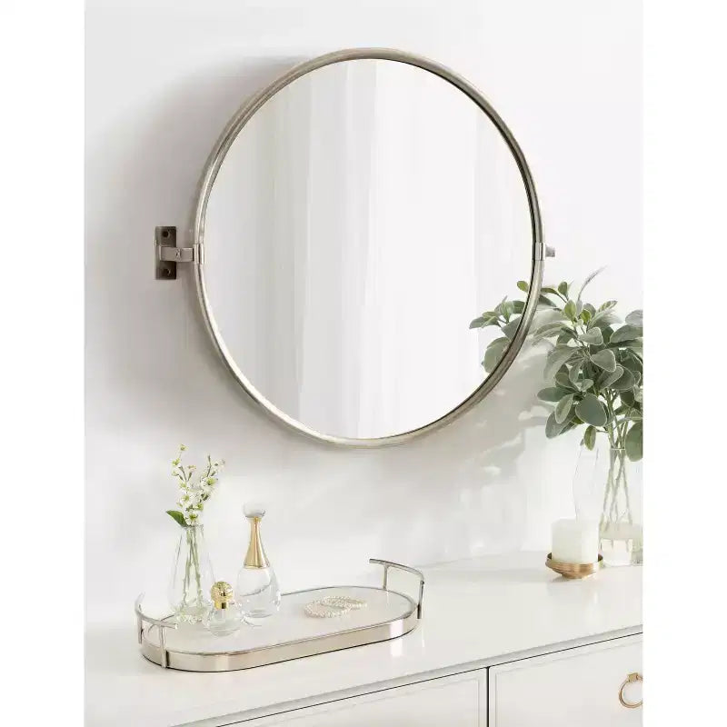 Kate und Laurel Taurus Drehwandspiegel, 66x61 cm, Silber