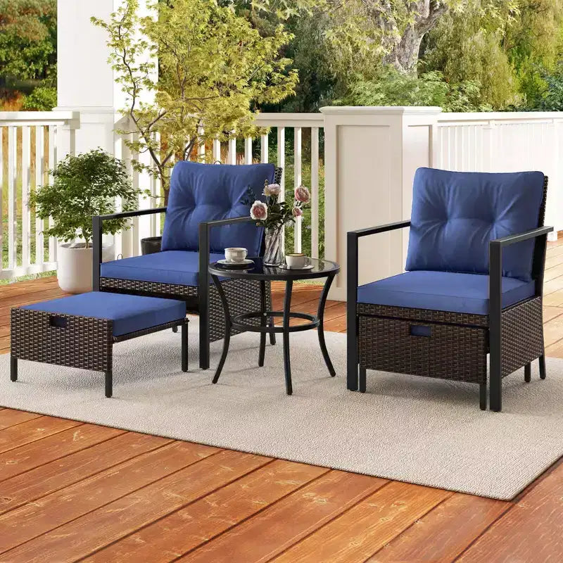 Costway 5-teiliges Outdoor-Möbelset Rattanstühle und Ottomane mit Couchtisch aus Glasplatte Off-White/Schwarz/Marineblau/Grau